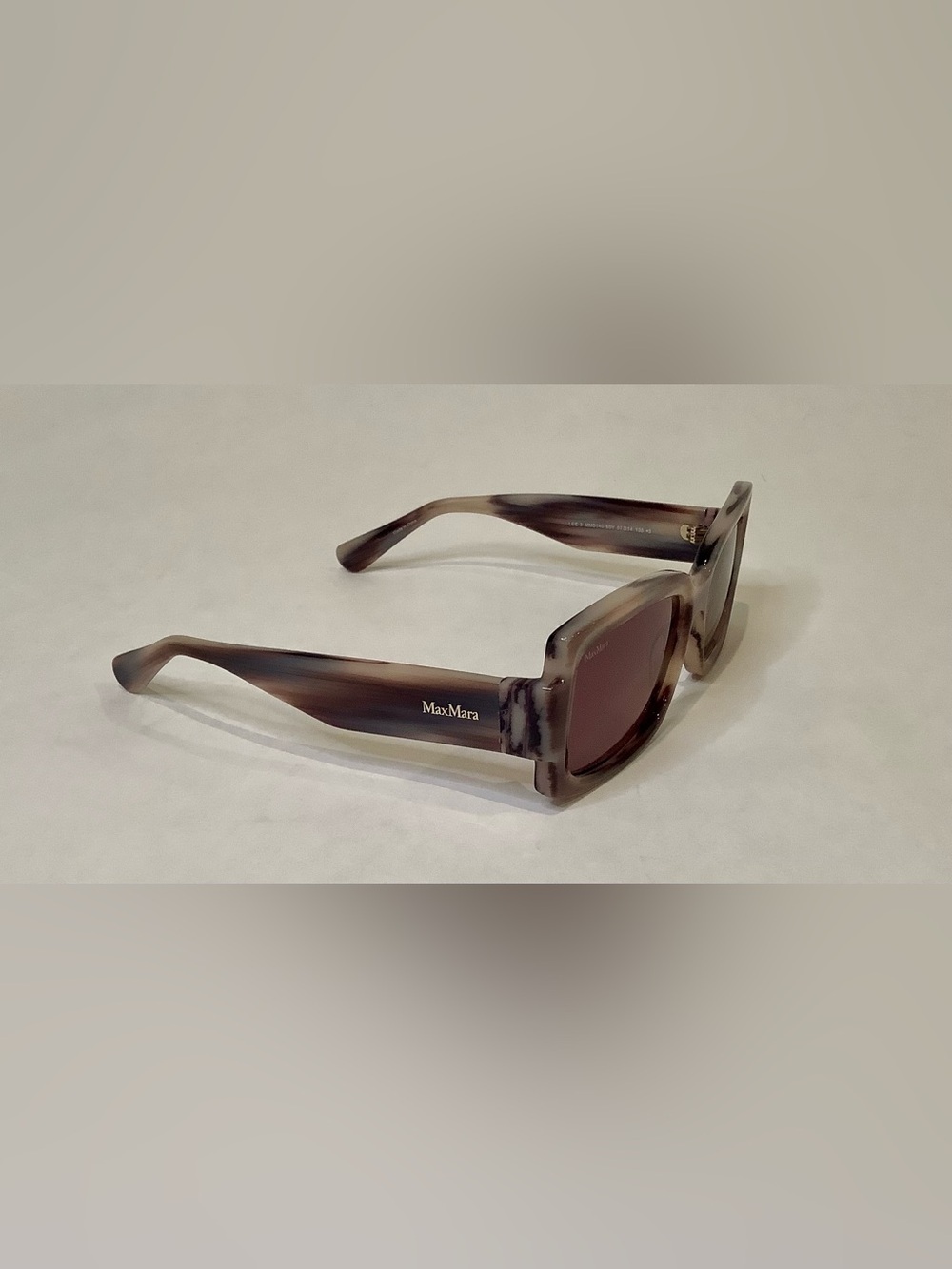 MaxMara Taupe Gradient Rectangular Sunglasses - Picture 5 of 6